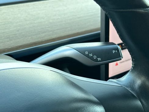 Used 2019 Tesla Model 3 Standard Range Plus image 22