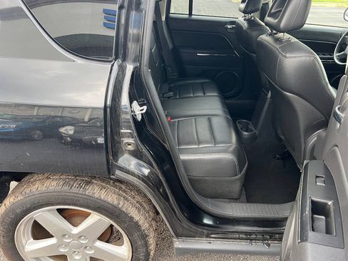 Used 2009 Jeep Compass Limited w/ Sun/Sound Group FWD image 25