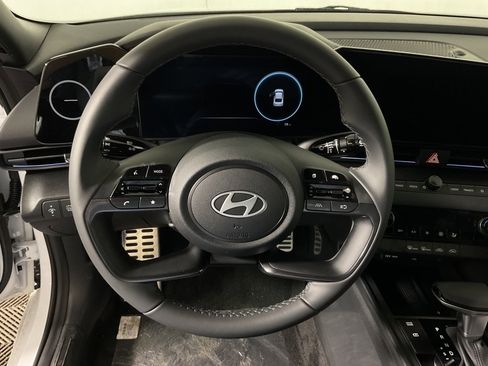 New 2025 Hyundai Elantra SEL image 20