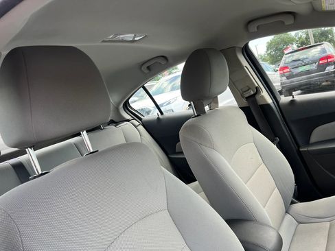 Used 2014 Chevrolet Cruze LT FWD image 17