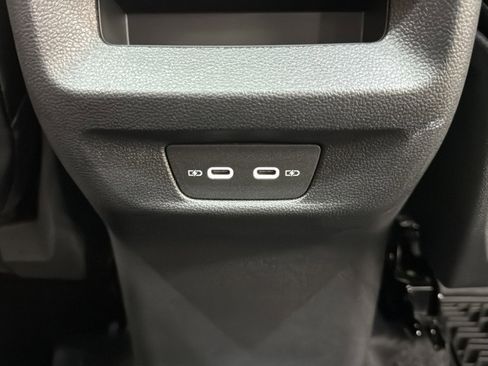 New 2026 Volkswagen Tiguan SE R-Line AWD/4WD image 31