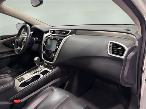Used 2018 Nissan Murano SL w/ Moonroof Package image 13