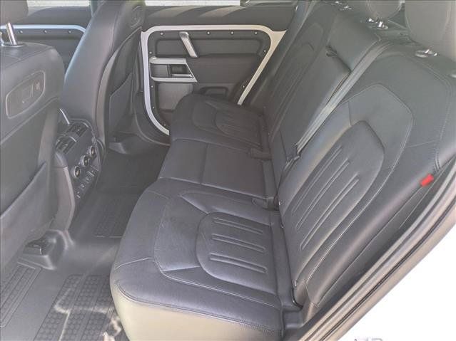 Used 2022 Land Rover Defender 110 X-Dynamic SE AWD/4WD image 20