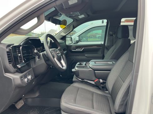 Used 2025 GMC Sierra 1500 Elevation RWD image 11