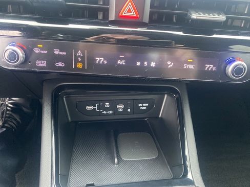 Used 2025 Kia K5 EX image 17