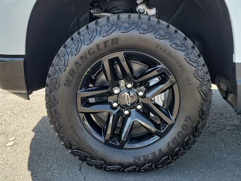 New 2026 Chevrolet Silverado 1500 Custom Trail Boss AWD/4WD image 26