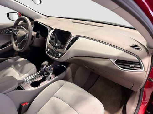 Used 2023 Chevrolet Malibu LT image 25