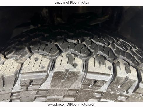 Used 2025 Ford Expedition Tremor AWD/4WD image 16