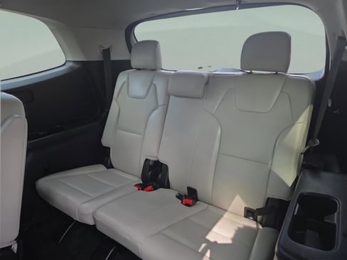 Used 2021 Kia Telluride S image 30