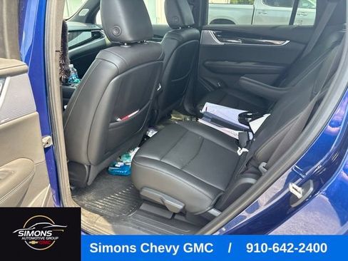 Used 2023 Cadillac XT6 Premium Luxury w/ Technology Package FWD image 13