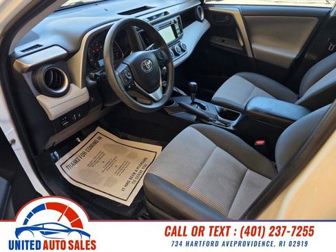 Used 2014 Toyota RAV4 LE AWD/4WD image 9