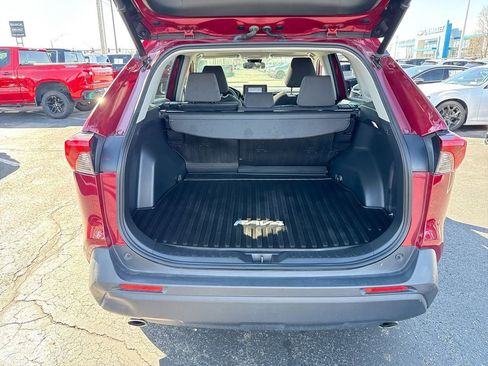 Used 2022 Toyota RAV4 XLE w/ Convenience Package AWD/4WD image 24