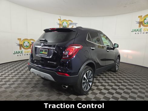 Used 2022 Buick Encore Preferred AWD/4WD image 8