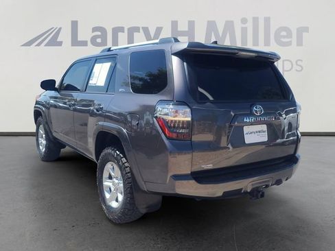 Used 2020 Toyota 4Runner SR5 AWD/4WD image 3
