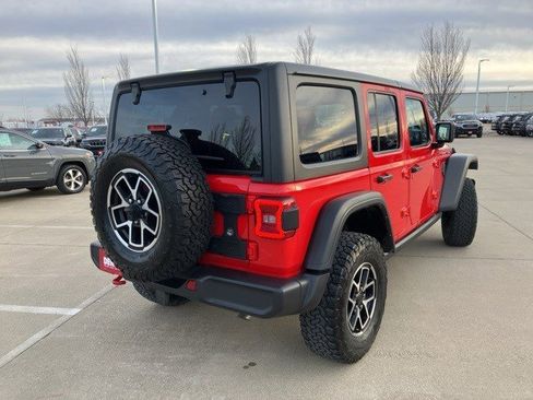 Certified 2024 Jeep Wrangler Unlimited Rubicon w/ Convenience Group image 8