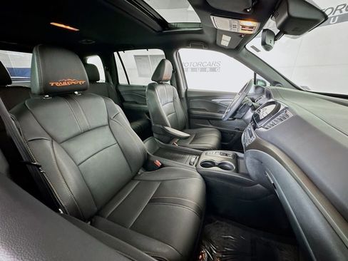 Used 2022 Honda Passport TrailSport image 28