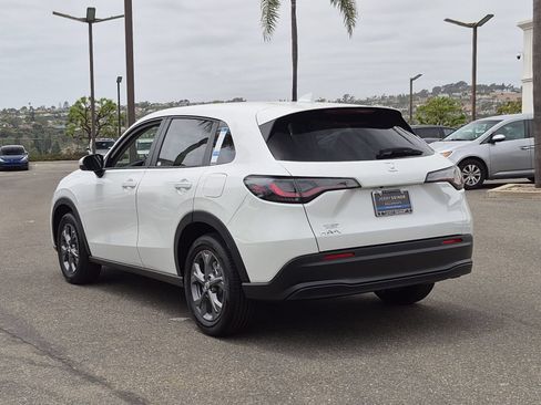 New 2027 Honda HR-V LX image 9