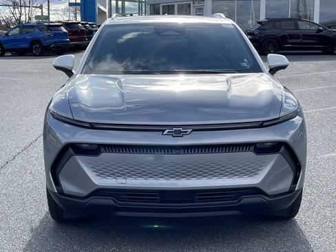 New 2026 Chevrolet Equinox EV LT w/ LPO, Tech Bronze Package image 2