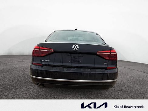 Used 2019 Volkswagen Passat 2.0T Wolfsburg image 4