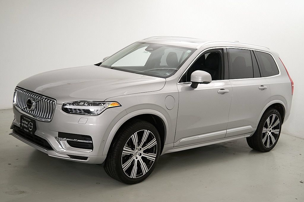 Certified 2024 Volvo XC90 T8 Ultimate w/ Protection Package Premier AWD/4WD image 6