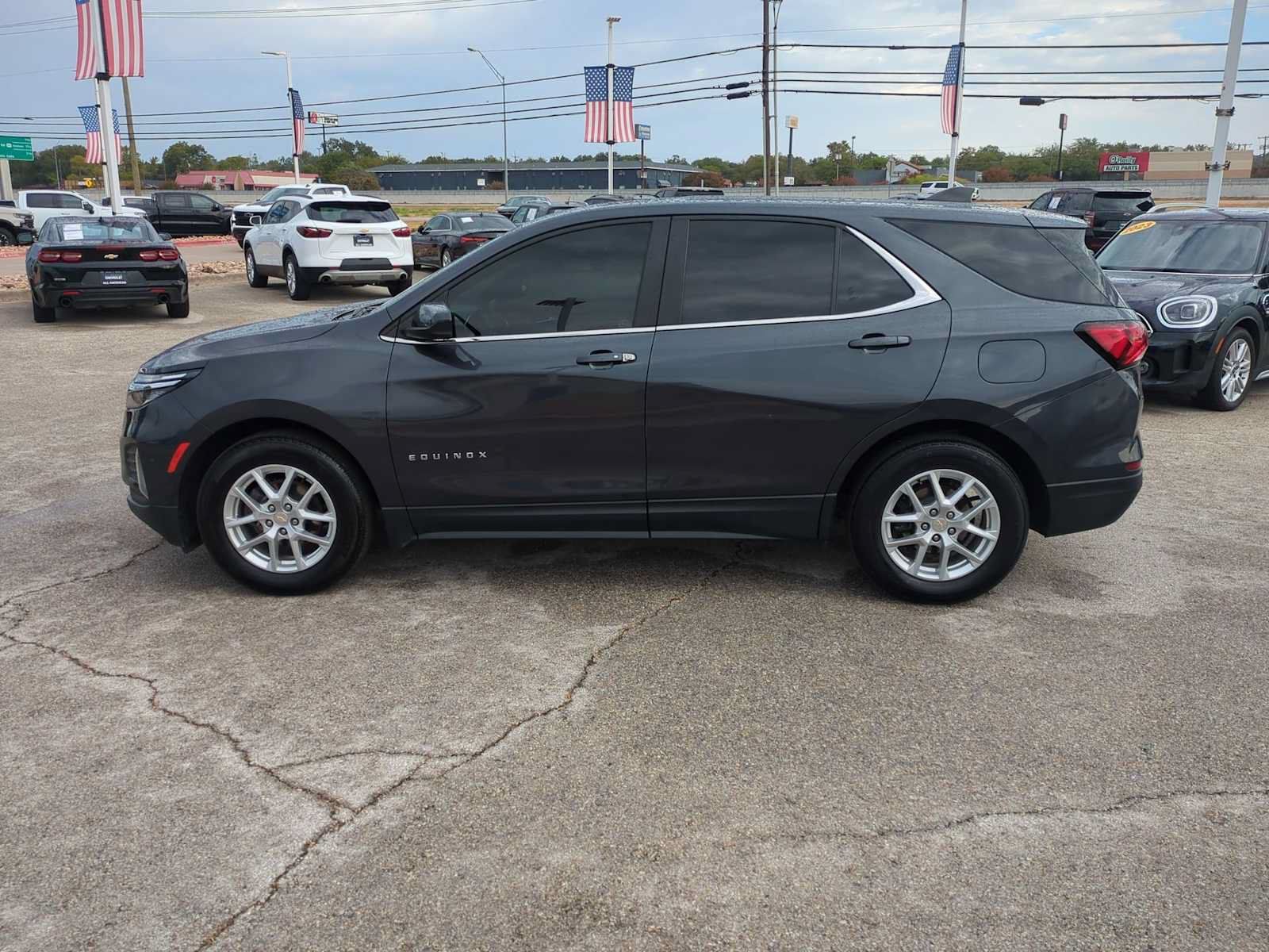 Used 2023 Chevrolet Equinox LT FWD image 5