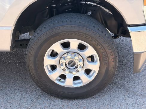 Certified 2023 Ford F250 XLT w/ FX4 Off-Road Package AWD/4WD image 7