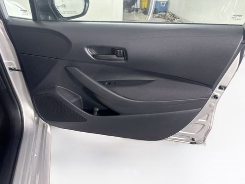 Used 2025 Toyota Corolla LE image 29