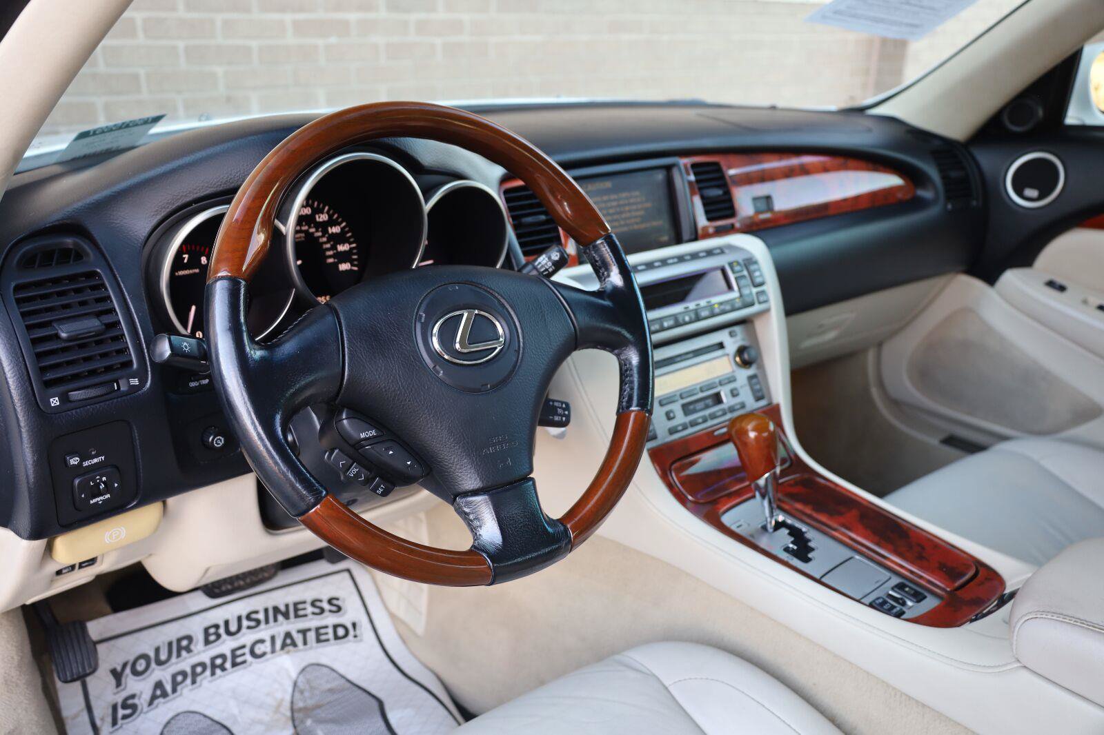 Used 2007 Lexus SC 430 Convertible w/ Preferred Accessory Pkg RWD image 15