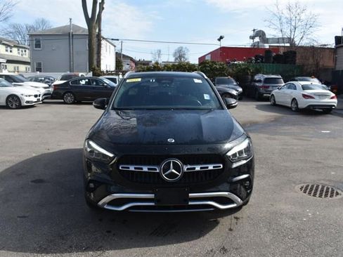 Used 2025 Mercedes-Benz GLA 250 4MATIC image 2
