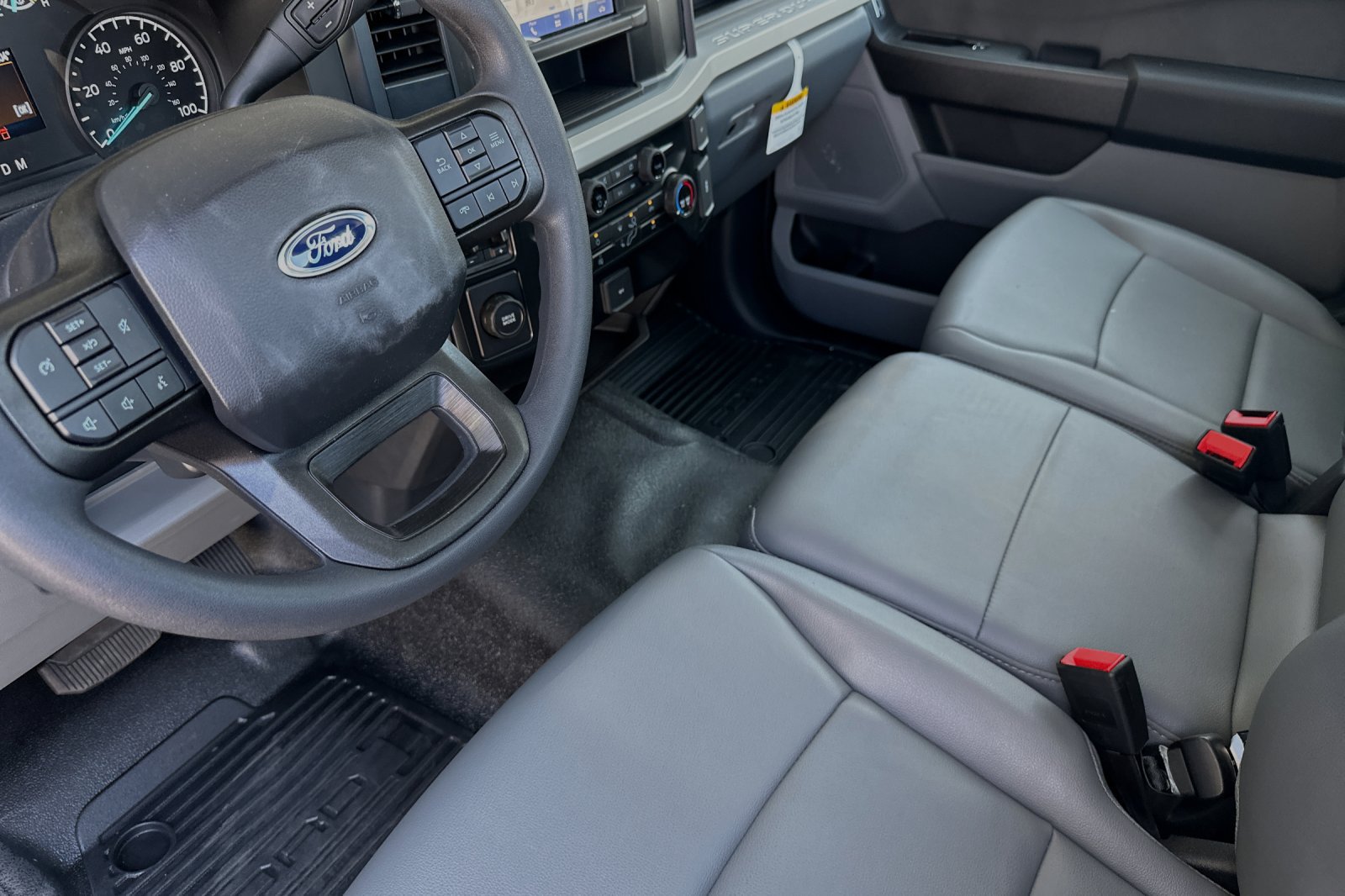 New 2023 Ford F250 XL w/ XL Chrome Package RWD image 10