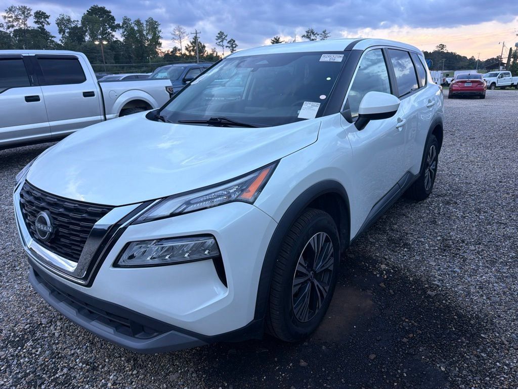 Used 2023 Nissan Rogue SV FWD image 1