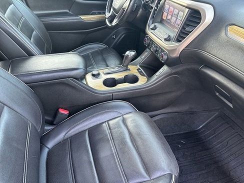 Used 2018 GMC Acadia Denali image 43