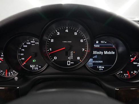 Used 2016 Porsche Panamera image 32
