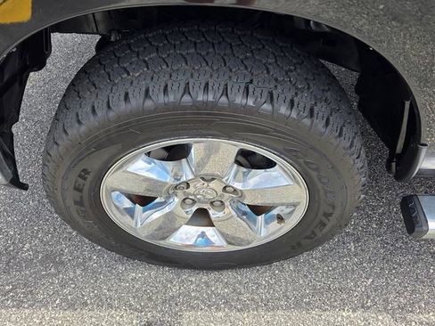 Used 2015 RAM 1500 Lone Star AWD/4WD image 17