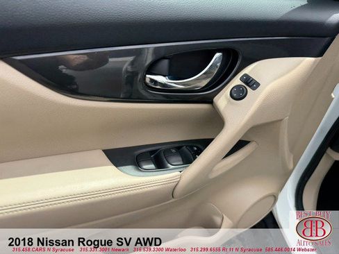 Used 2018 Nissan Rogue SV AWD/4WD image 15