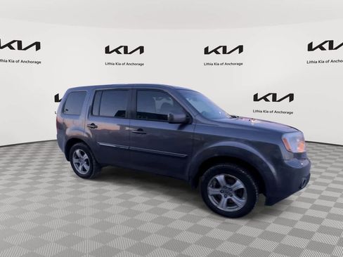 Used 2015 Honda Pilot EX image 2