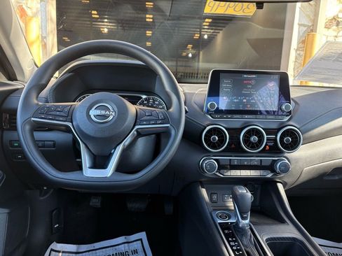 Used 2025 Nissan Sentra SV image 23