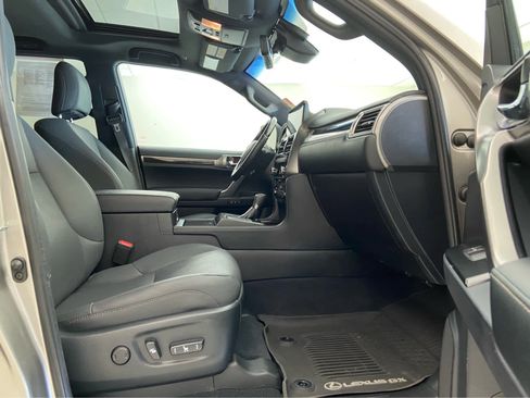 Used 2023 Lexus GX 460 Premium image 14