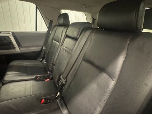 Used 2011 Toyota 4Runner SR5 w/ Convenience Pkg AWD/4WD image 9