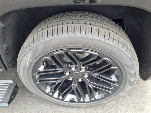 New 2026 Jeep Grand Wagoneer Limited AWD/4WD image 10
