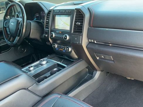 Used 2019 Ford Expedition Limited w/ Equipment Group 303A AWD/4WD image 24