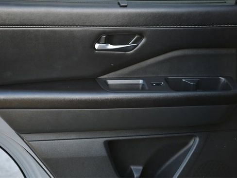 Used 2023 Nissan Pathfinder SL w/ SL Premium Package image 26