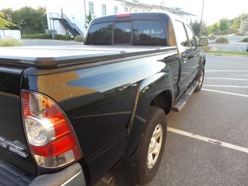 Used 2013 Toyota Tacoma PreRunner w/ SR5 Pkg RWD image 56