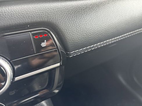 Certified 2023 Honda Pilot Touring image 8