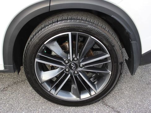 Used 2023 INFINITI QX50 Sport image 34