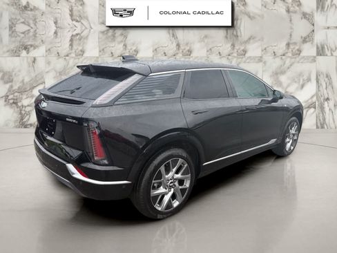 Used 2025 Cadillac Optiq Luxury 1 AWD/4WD image 5