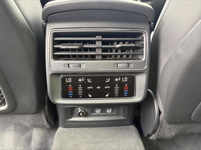 Used 2019 Audi Q8 Prestige w/ Year 1 Package AWD/4WD image 23
