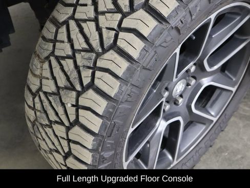 Used 2019 RAM 1500 Laramie image 40