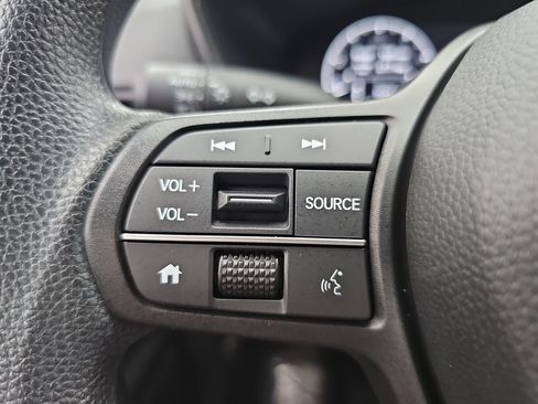 Used 2025 Honda CR-V EX image 24