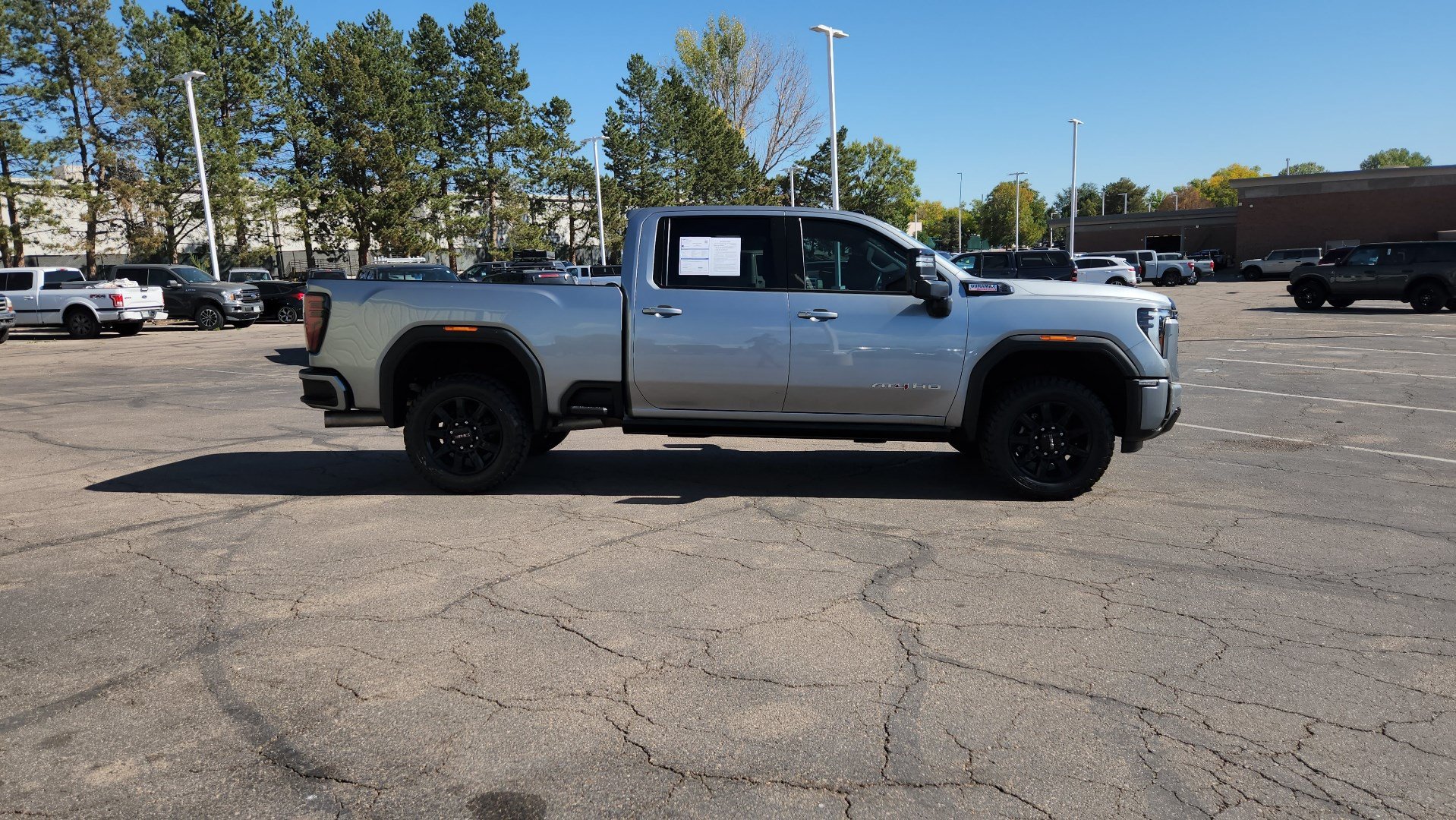 Used 2024 GMC Sierra 3500 AT4 w/ AT4 Premium Plus Package AWD/4WD image 14